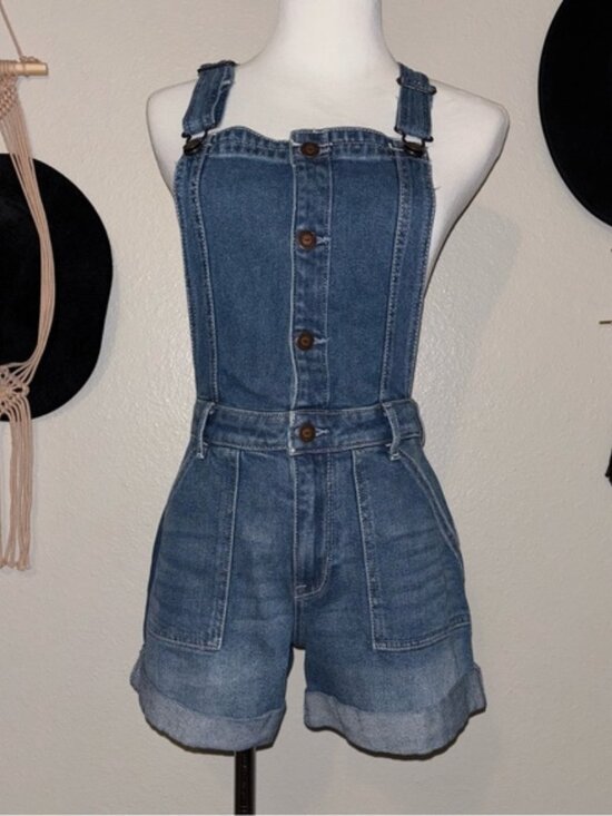 Hollister Shortalls - Picture 1 of 4